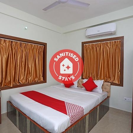 OYO 17187 Urban Casa Hotel Kolkata Bagian luar foto