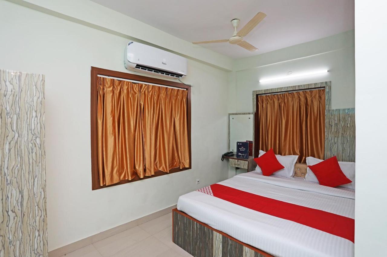 OYO 17187 Urban Casa Hotel Kolkata Bagian luar foto