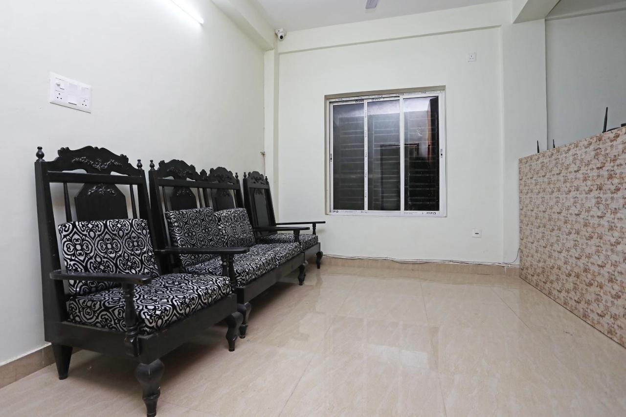OYO 17187 Urban Casa Hotel Kolkata Bagian luar foto