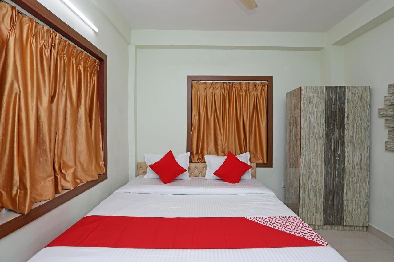 OYO 17187 Urban Casa Hotel Kolkata Bagian luar foto